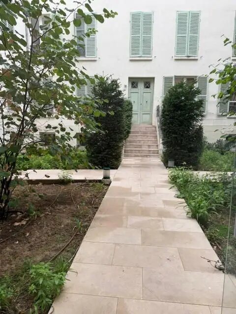 Maison à louer, 84m², Paris 15ème