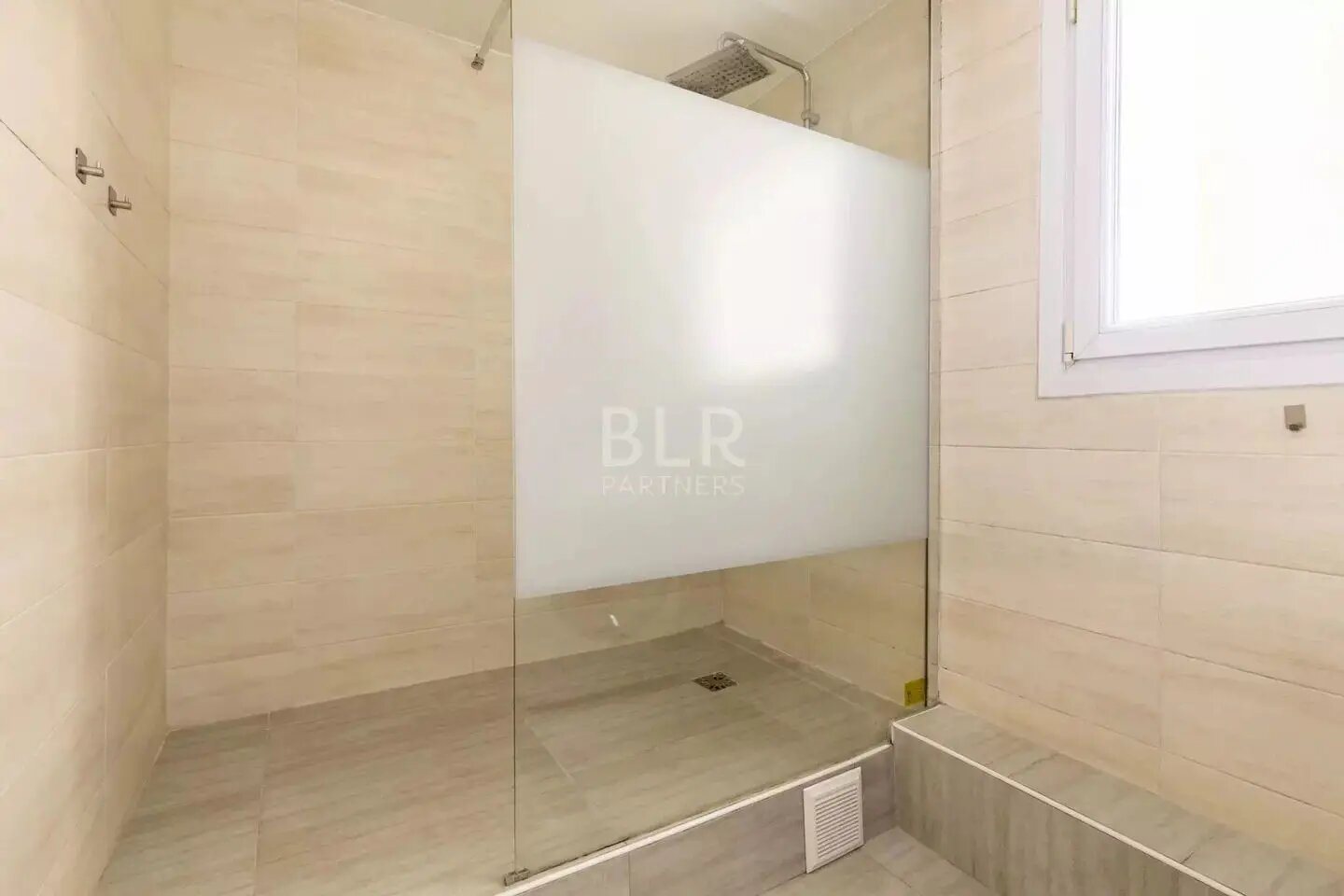 Appartement à vendre, 71m², Courbevoie