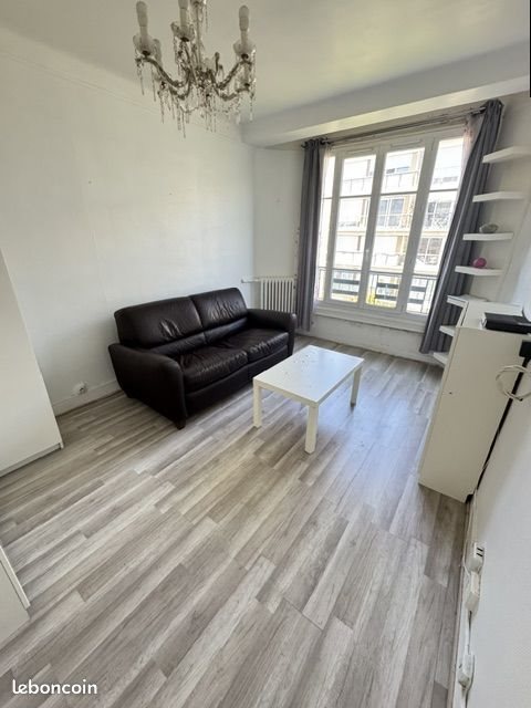 Appartement à louer, 22m², Courbevoie