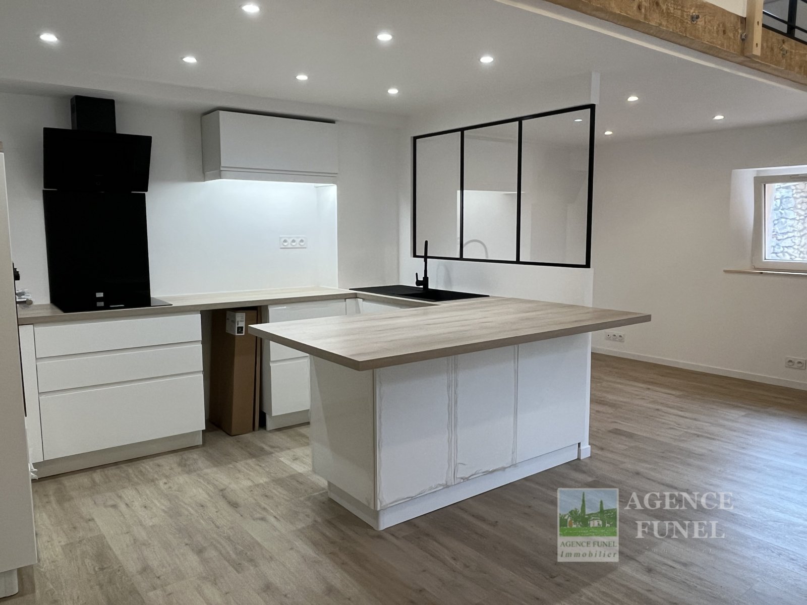 Appartement à vendre, 62m², Saint-Vallier-de-Thiey