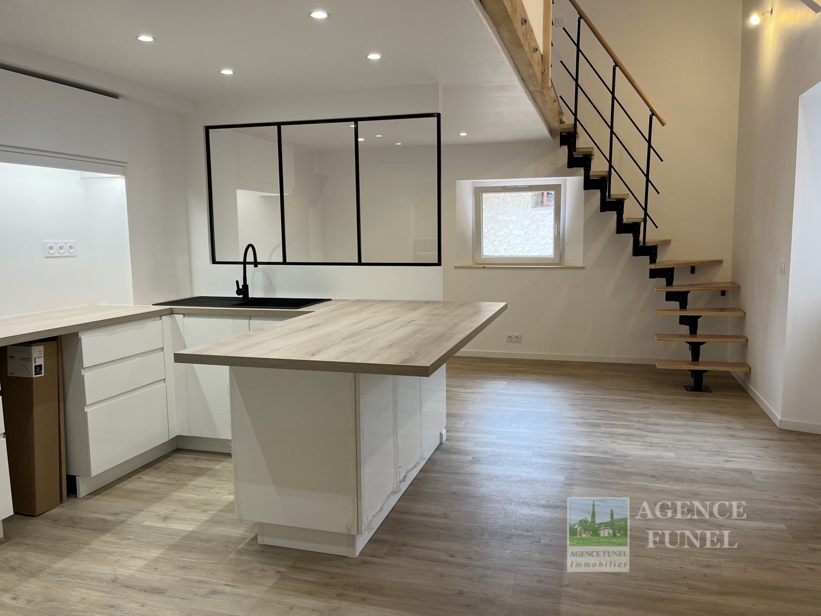 Appartement à vendre, 62m², Saint-Vallier-de-Thiey