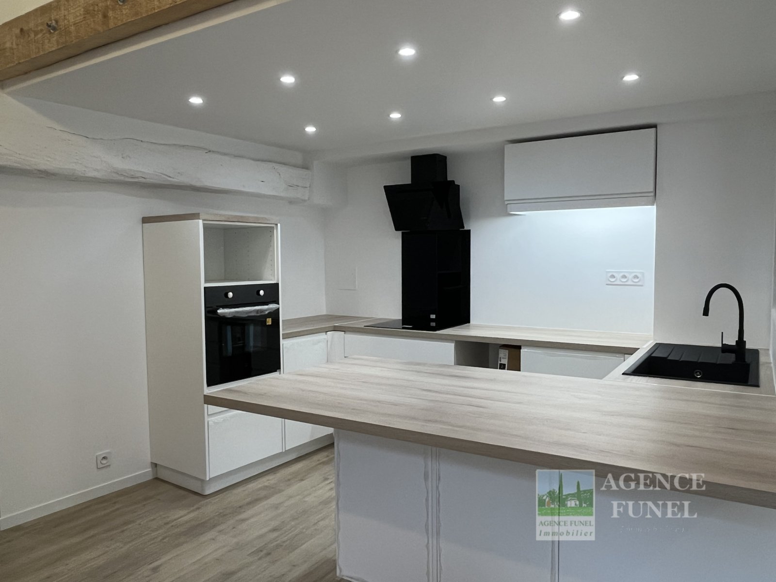 Appartement à vendre, 62m², Saint-Vallier-de-Thiey