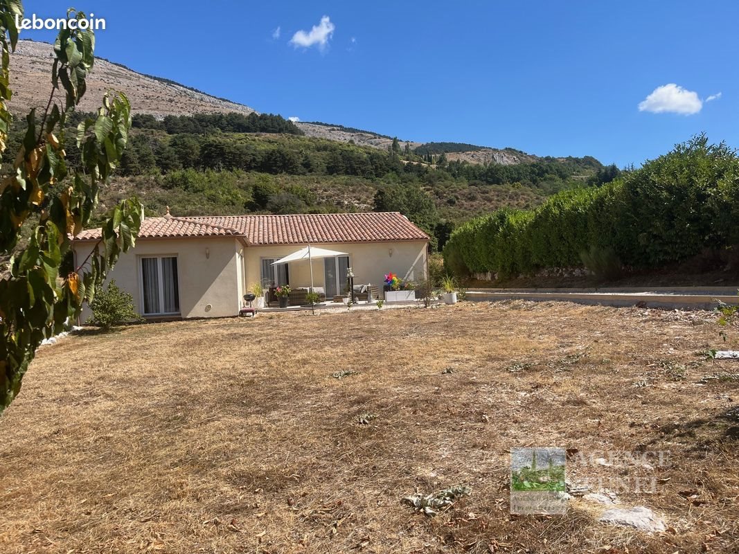 Maison à vendre, 120m², Escragnolles