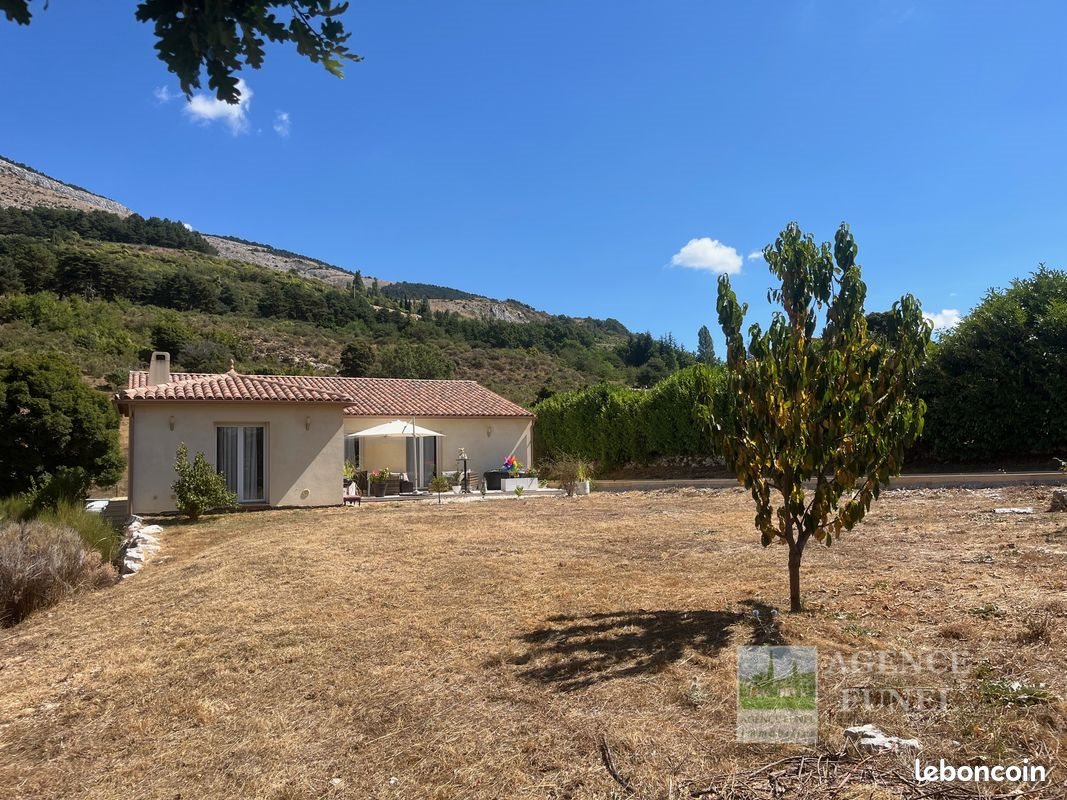 Maison à vendre, 120m², Escragnolles