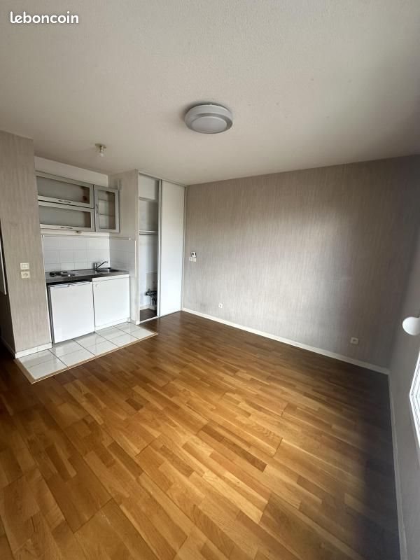 Appartement à louer, 23m², Bron
