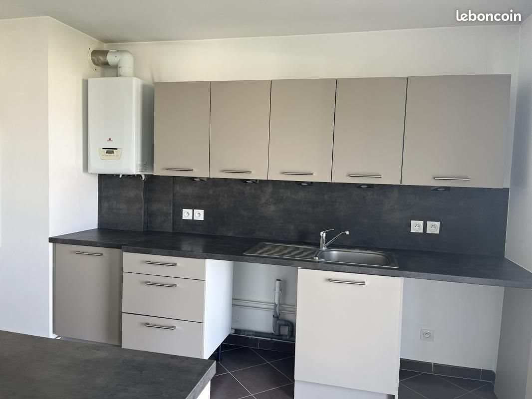 Appartement à louer, 81m², Bourgoin-Jallieu