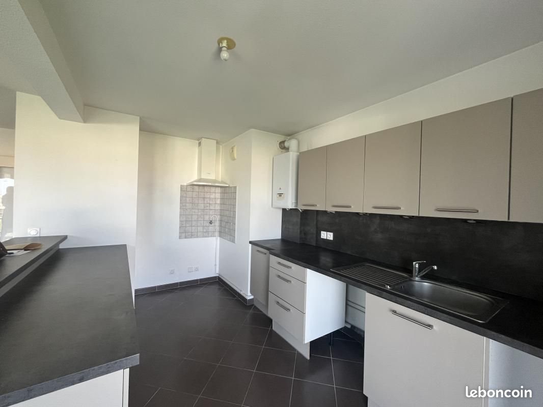 Appartement à louer, 81m², Bourgoin-Jallieu