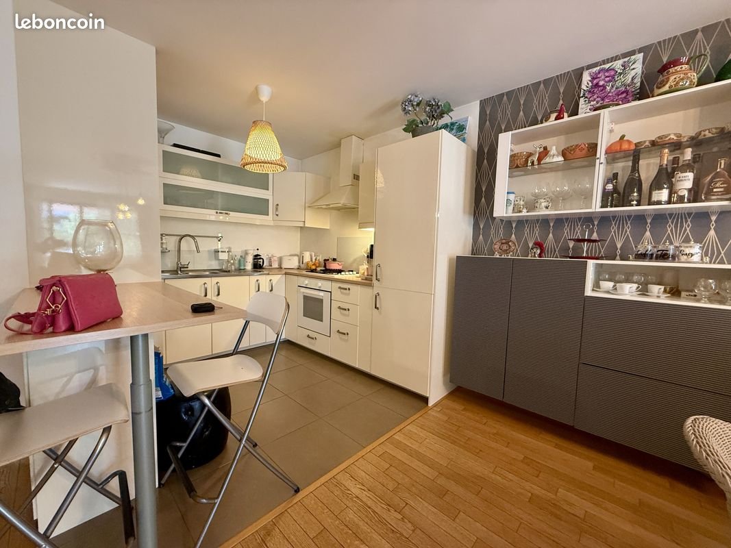 Appartement à louer, 99m², Rueil-Malmaison