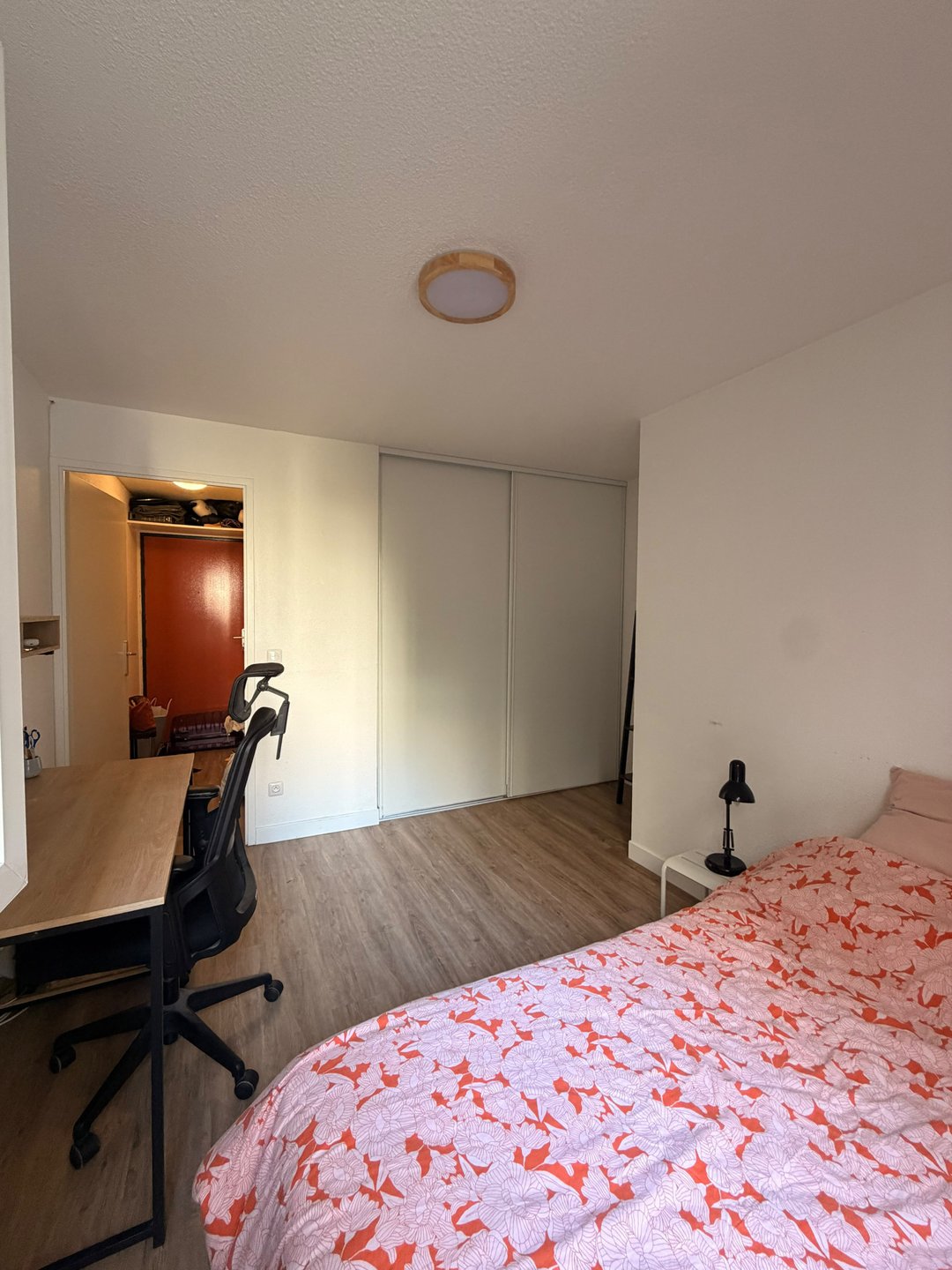 Appartement à louer, 19m², Courbevoie