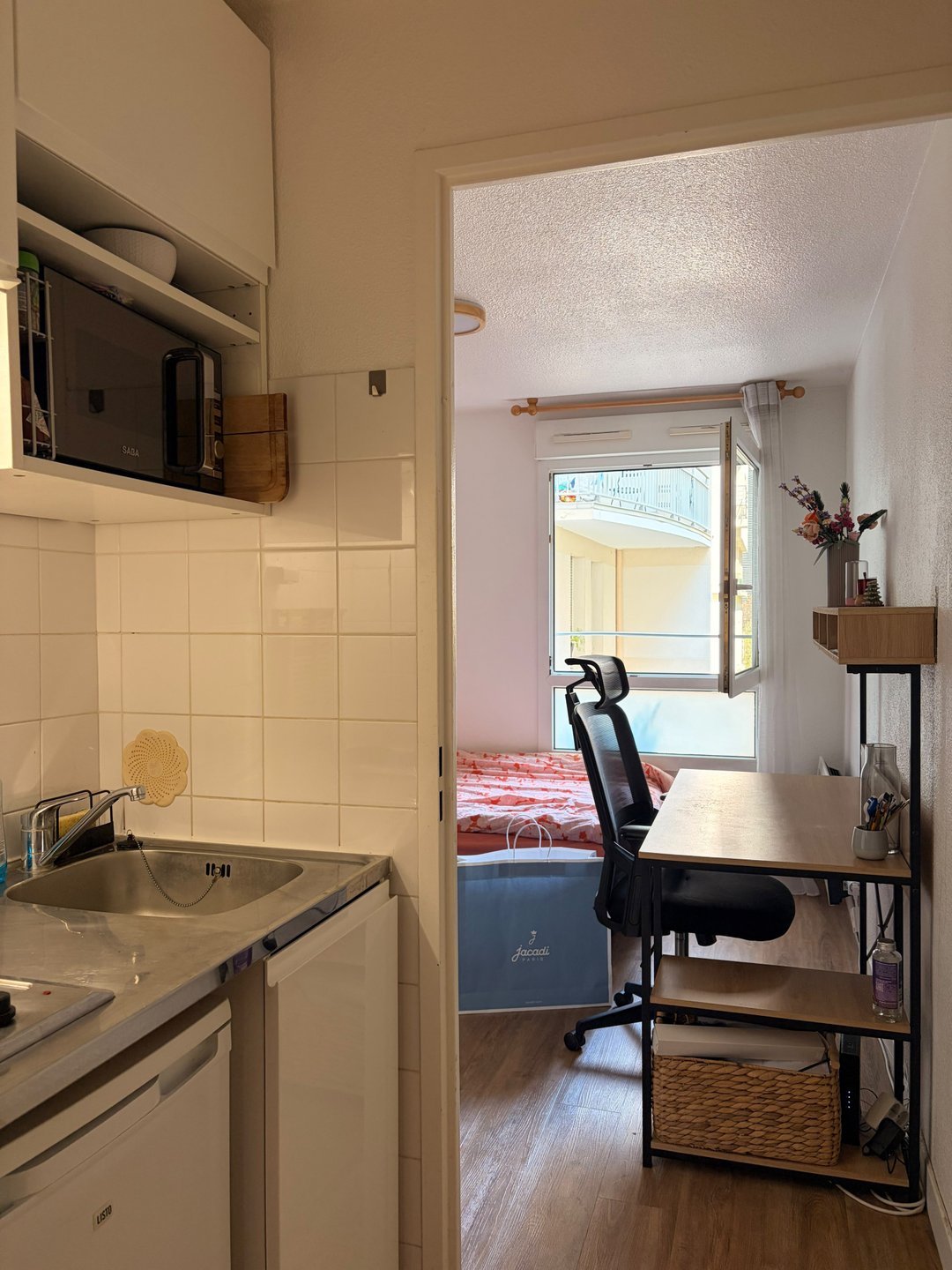 Appartement à louer, 19m², Courbevoie