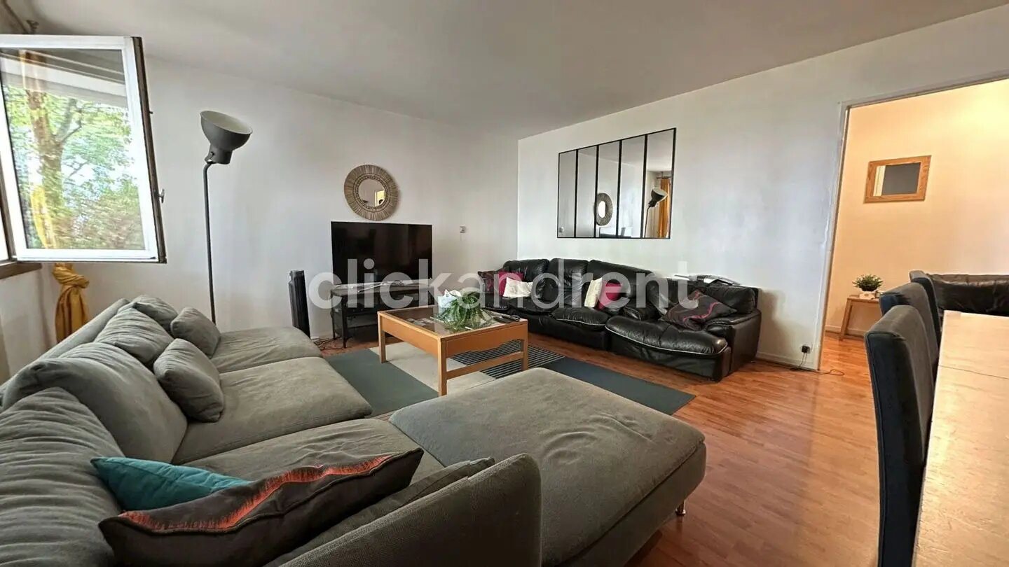 Appartement à louer, 80m², Puteaux