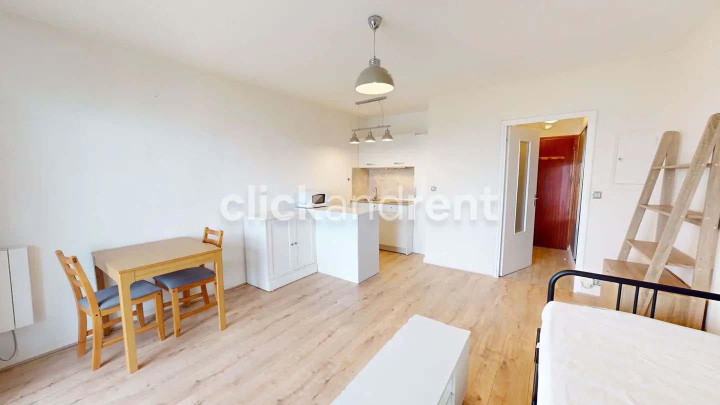 Appartement à louer, 25m², Marseille 8ème