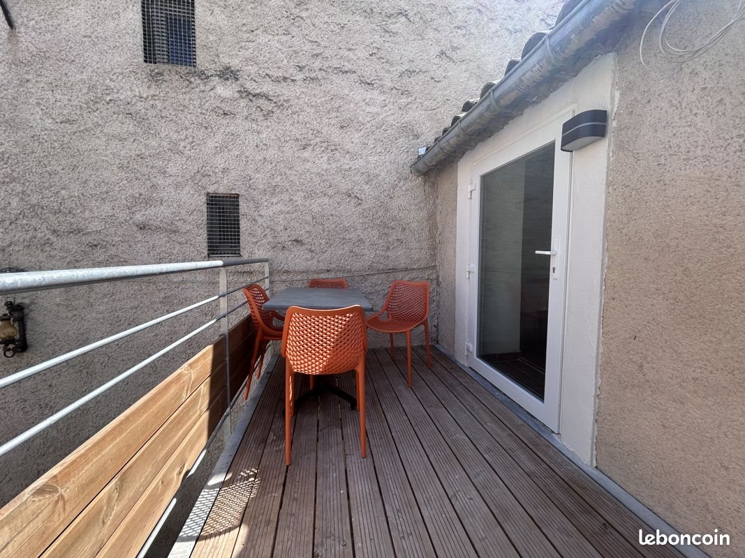 Appartement à louer, 41m², La Roque-d'Anthéron