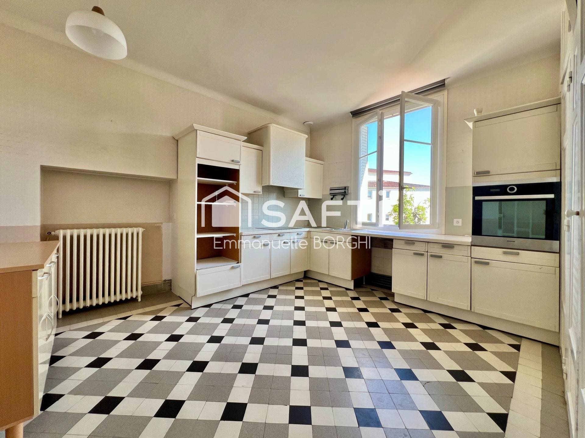 Maison à vendre, 208m², Saint-Sébastien-sur-Loire