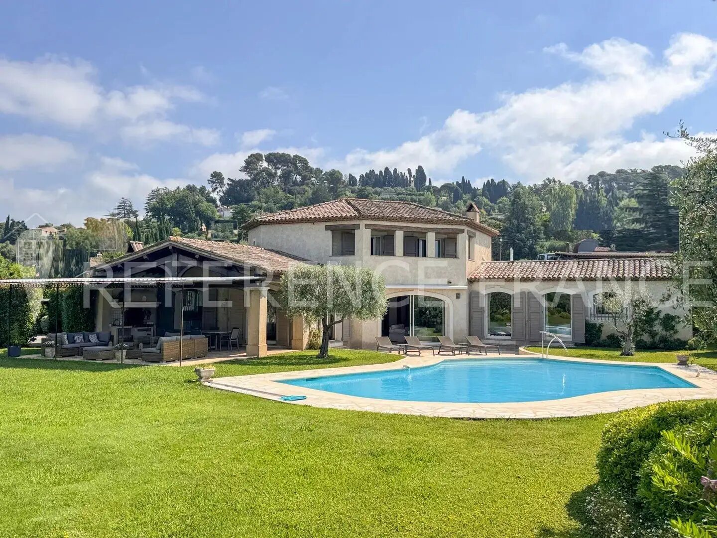 Maison à louer, 300m², Mougins