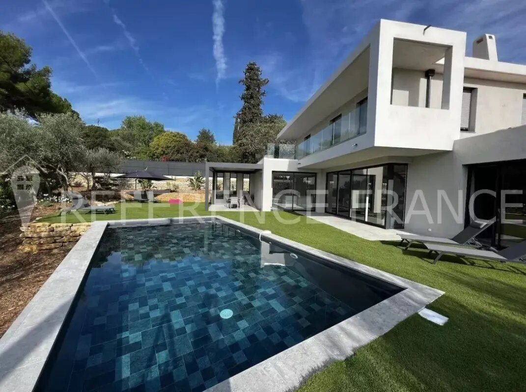 Maison à louer, 220m², Mougins