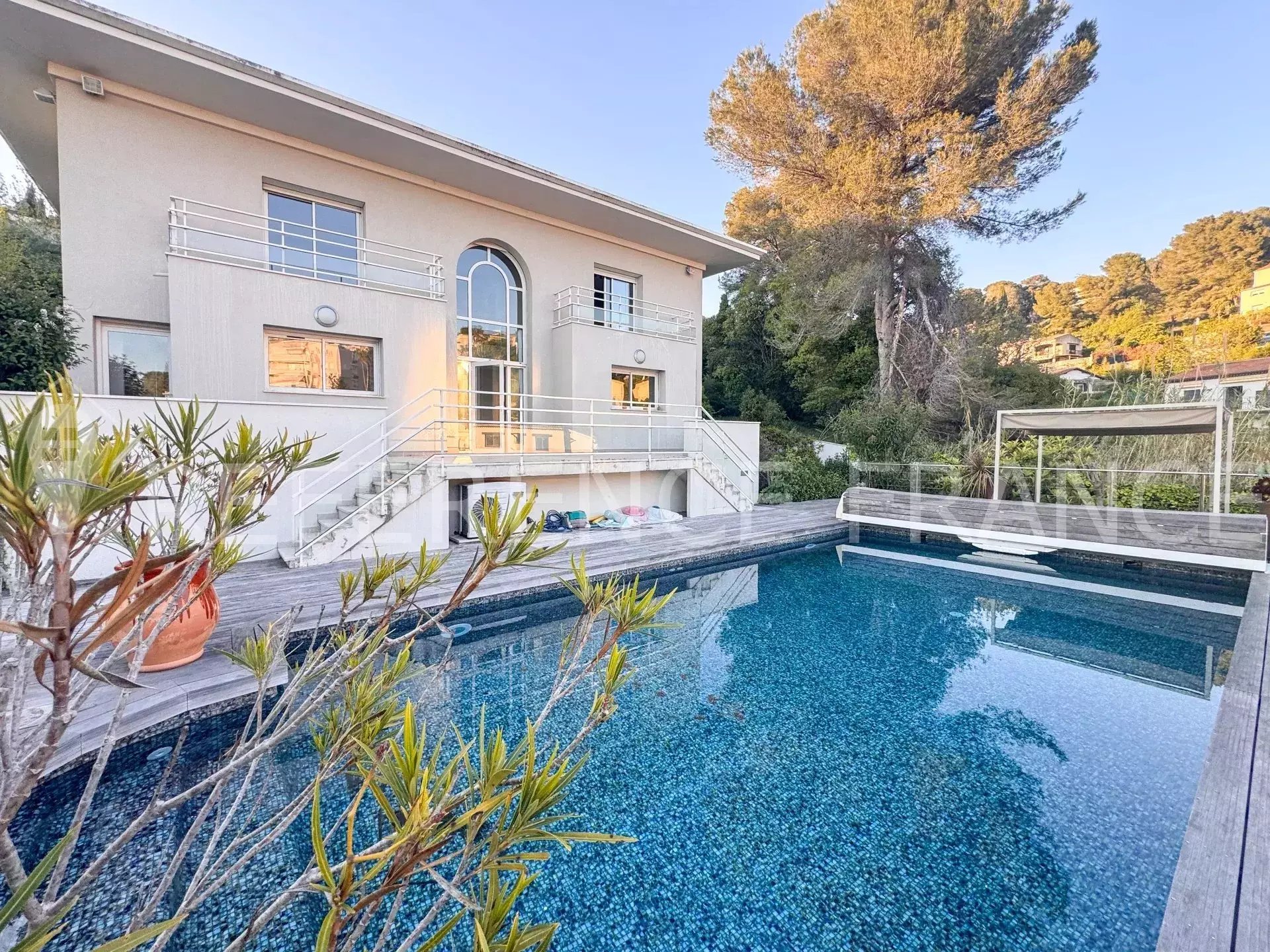 Appartement à louer, 180m², Cannes