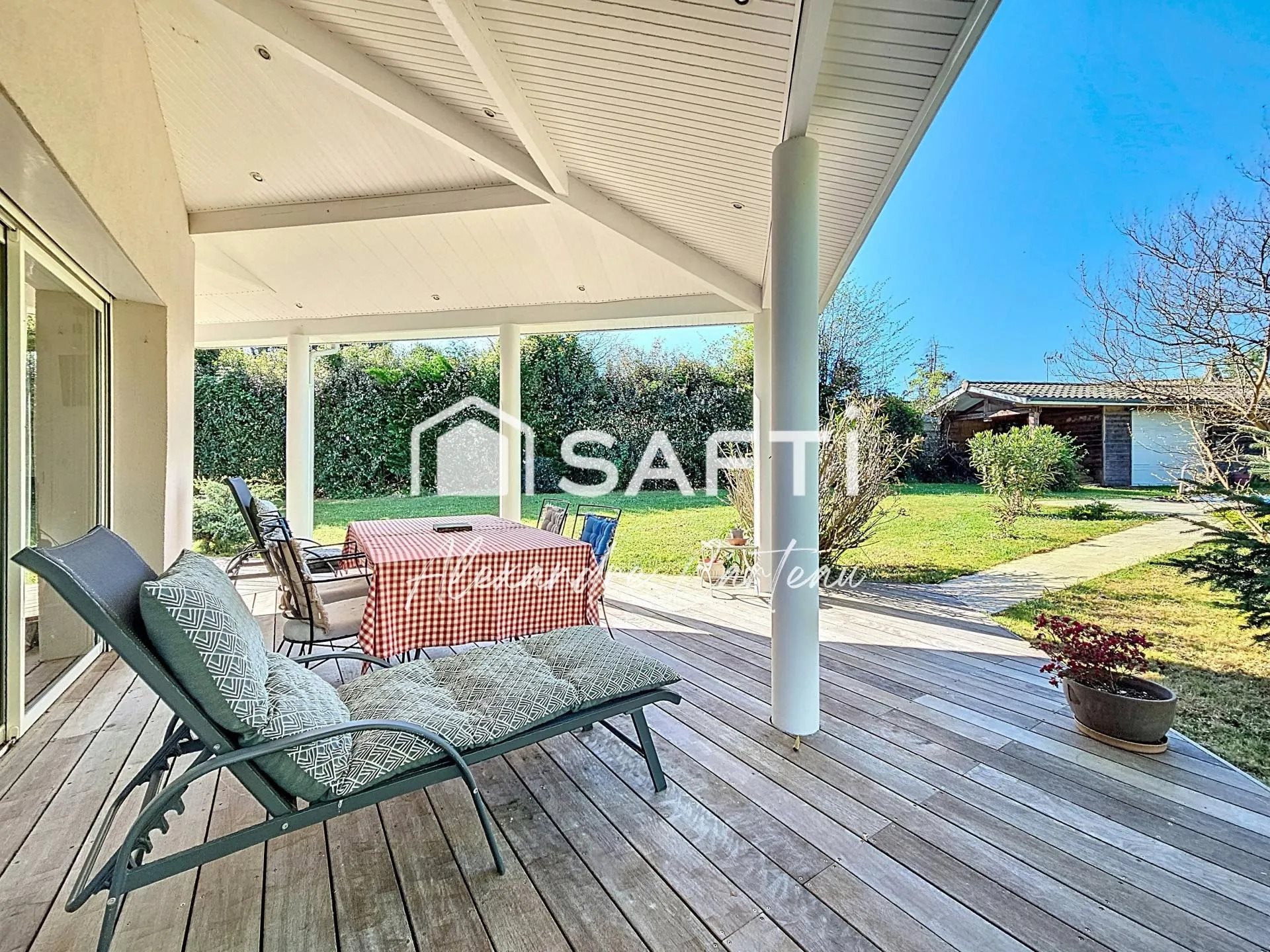 Maison à vendre, 155m², Lignan-de-Bordeaux