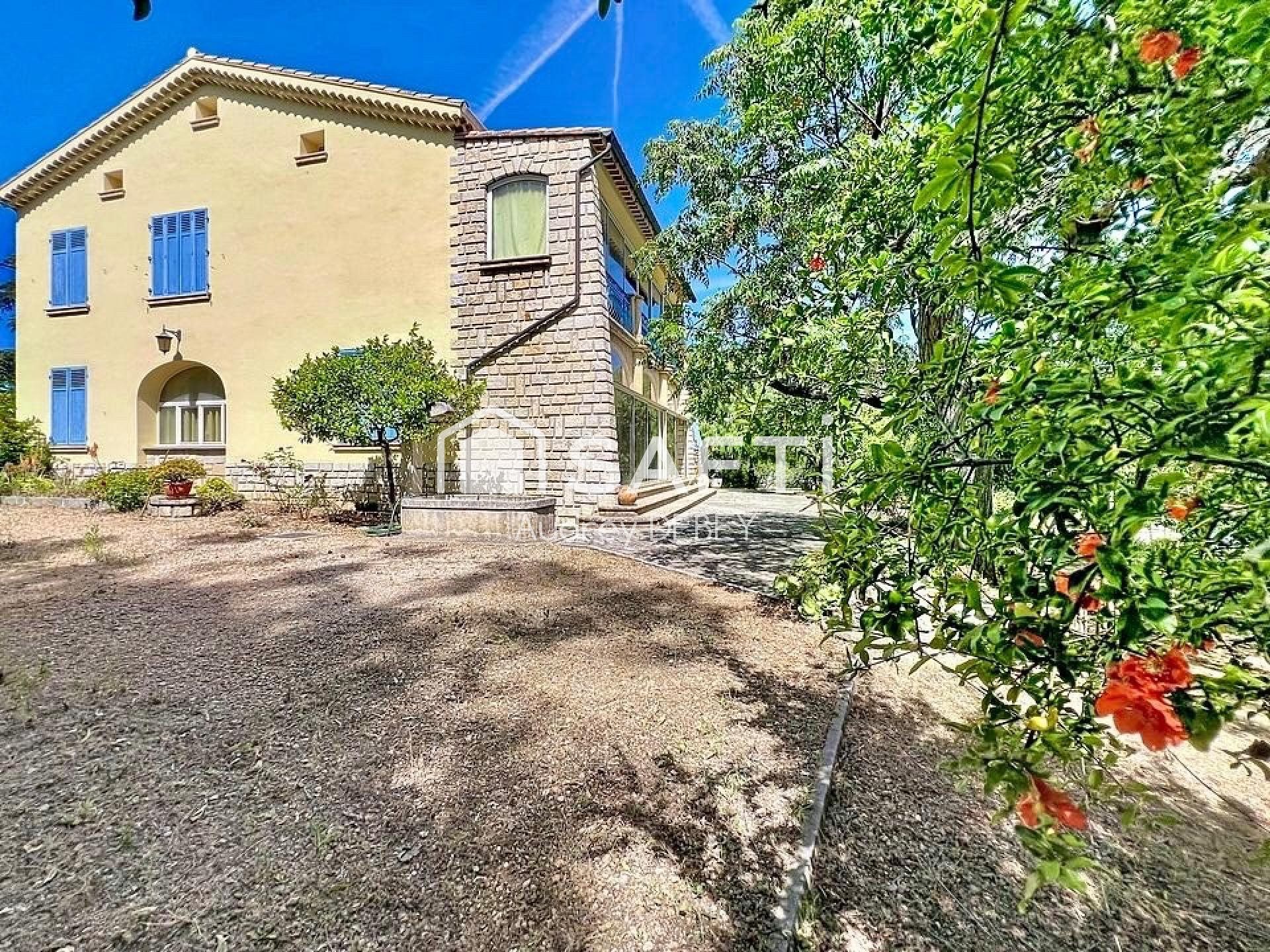Maison à vendre, 200m², Sanary-sur-Mer