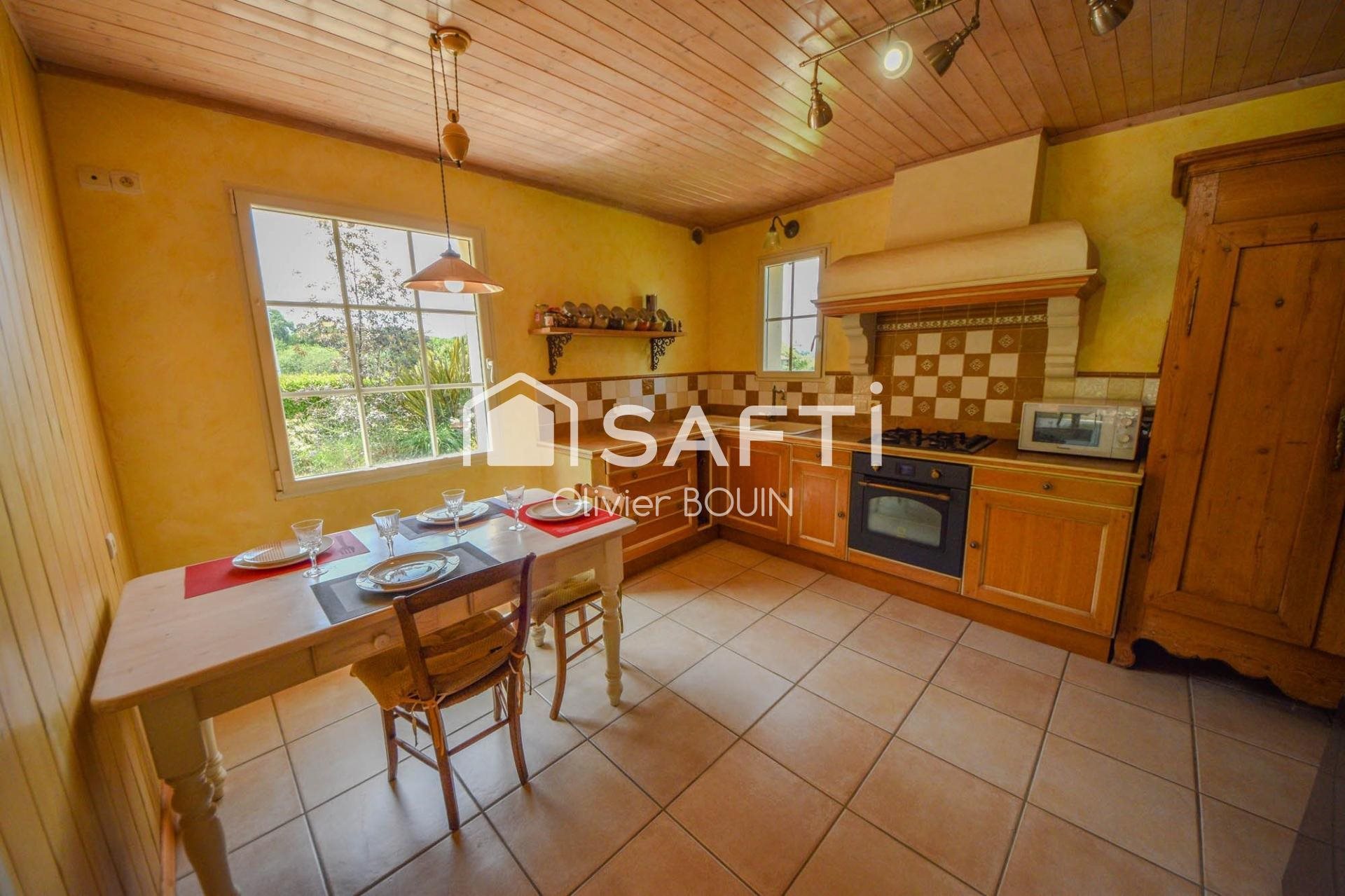 Maison à vendre, 123m², Landivisiau