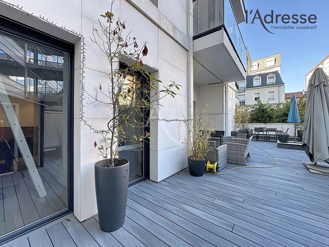 Appartement à louer, 83m², Puteaux