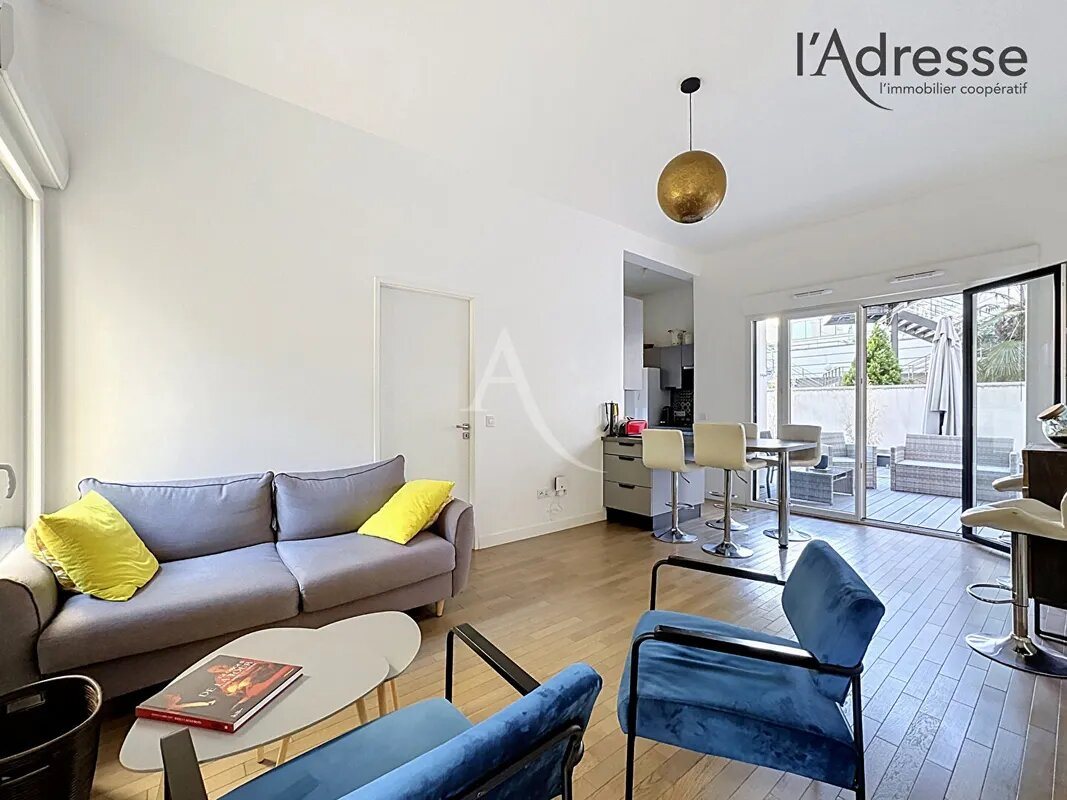 Appartement à louer, 83m², Puteaux