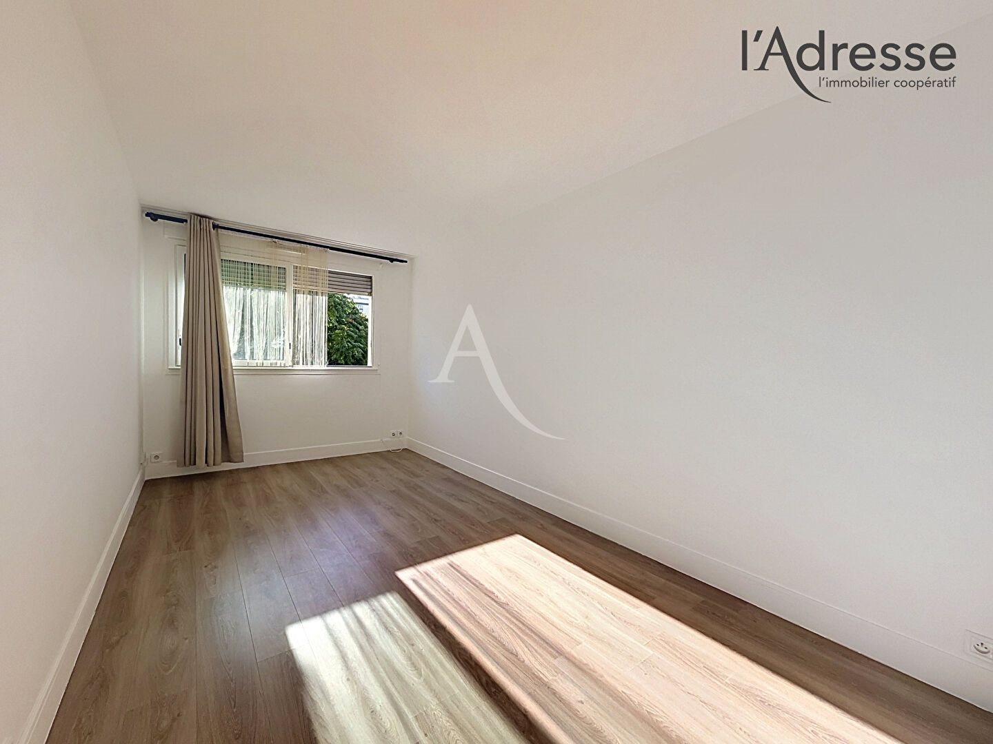 Appartement à louer, 50m², Suresnes