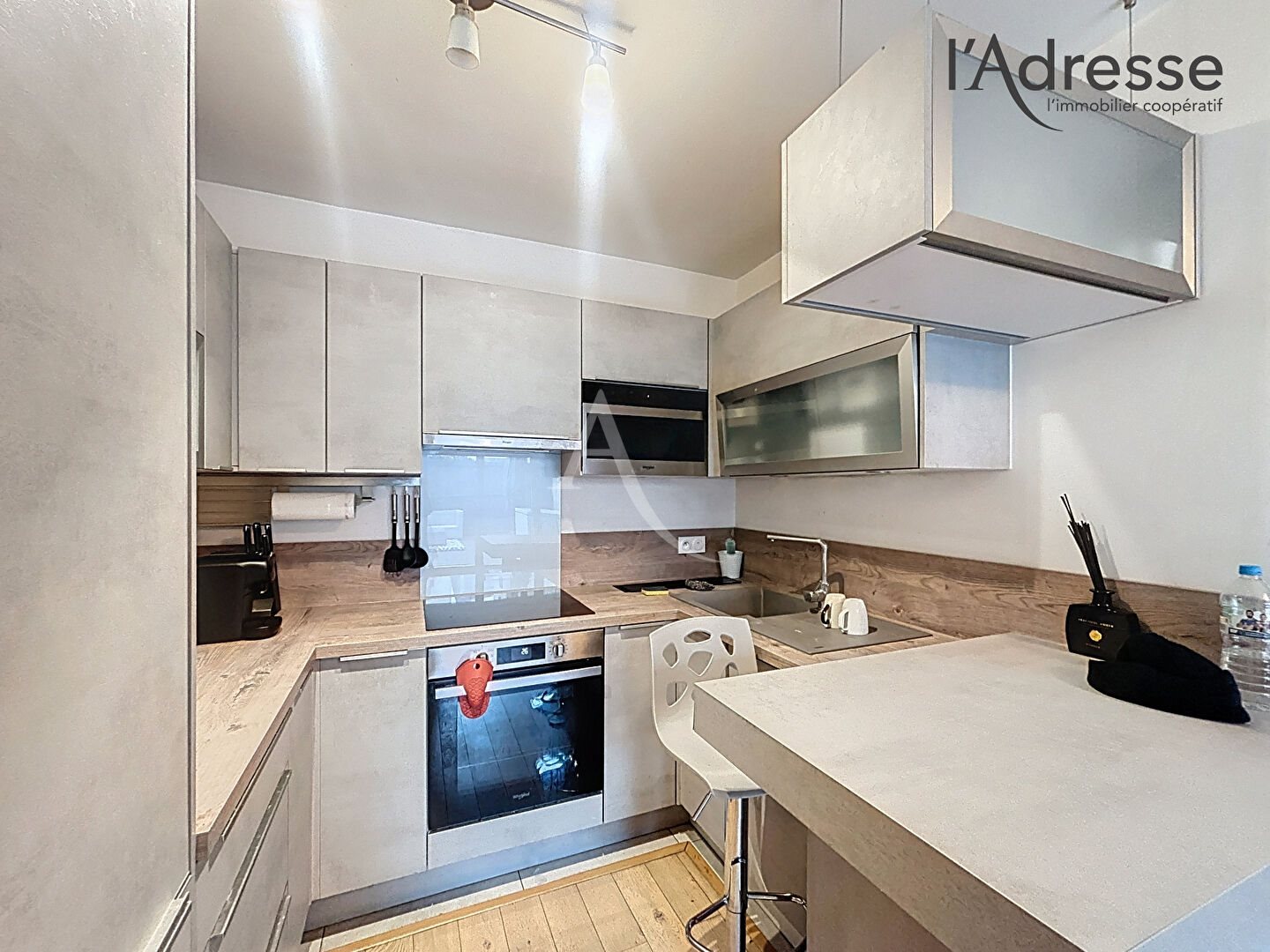 Appartement à louer, 64m², Suresnes