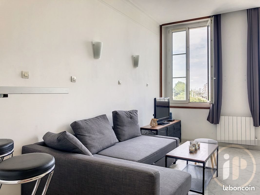Appartement à louer, 43m², Poissy