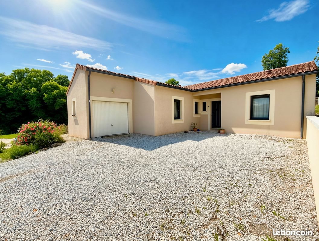 Maison à louer, 113m², Puymoyen