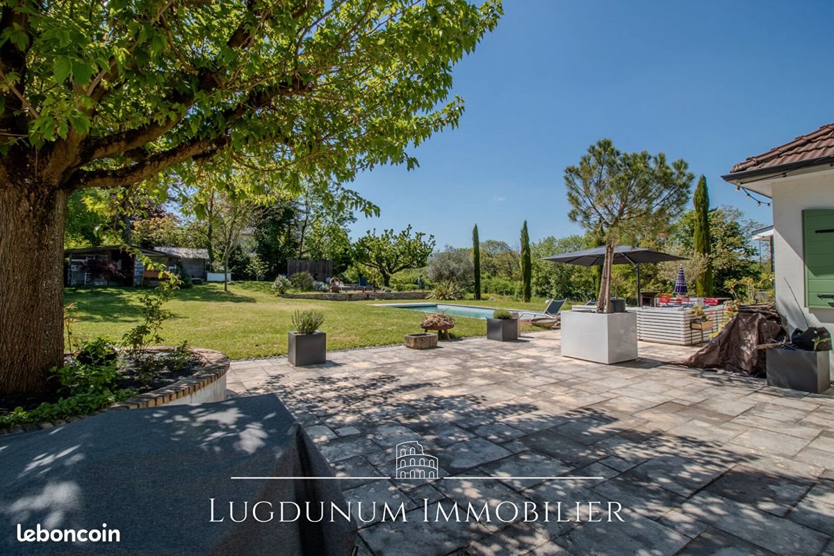 Maison à vendre, 320m², Fontaines-Saint-Martin