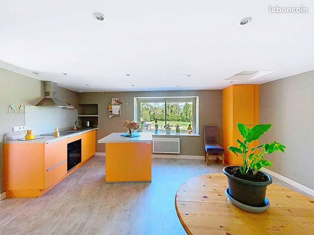 Maison à vendre, 300m², Quincié-en-Beaujolais