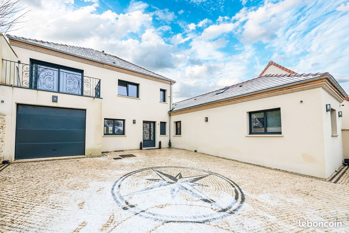 Maison à vendre, 173m², Mormant