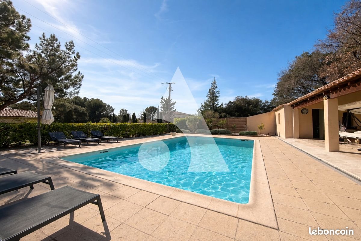 Maison à vendre, 206m², Rognes