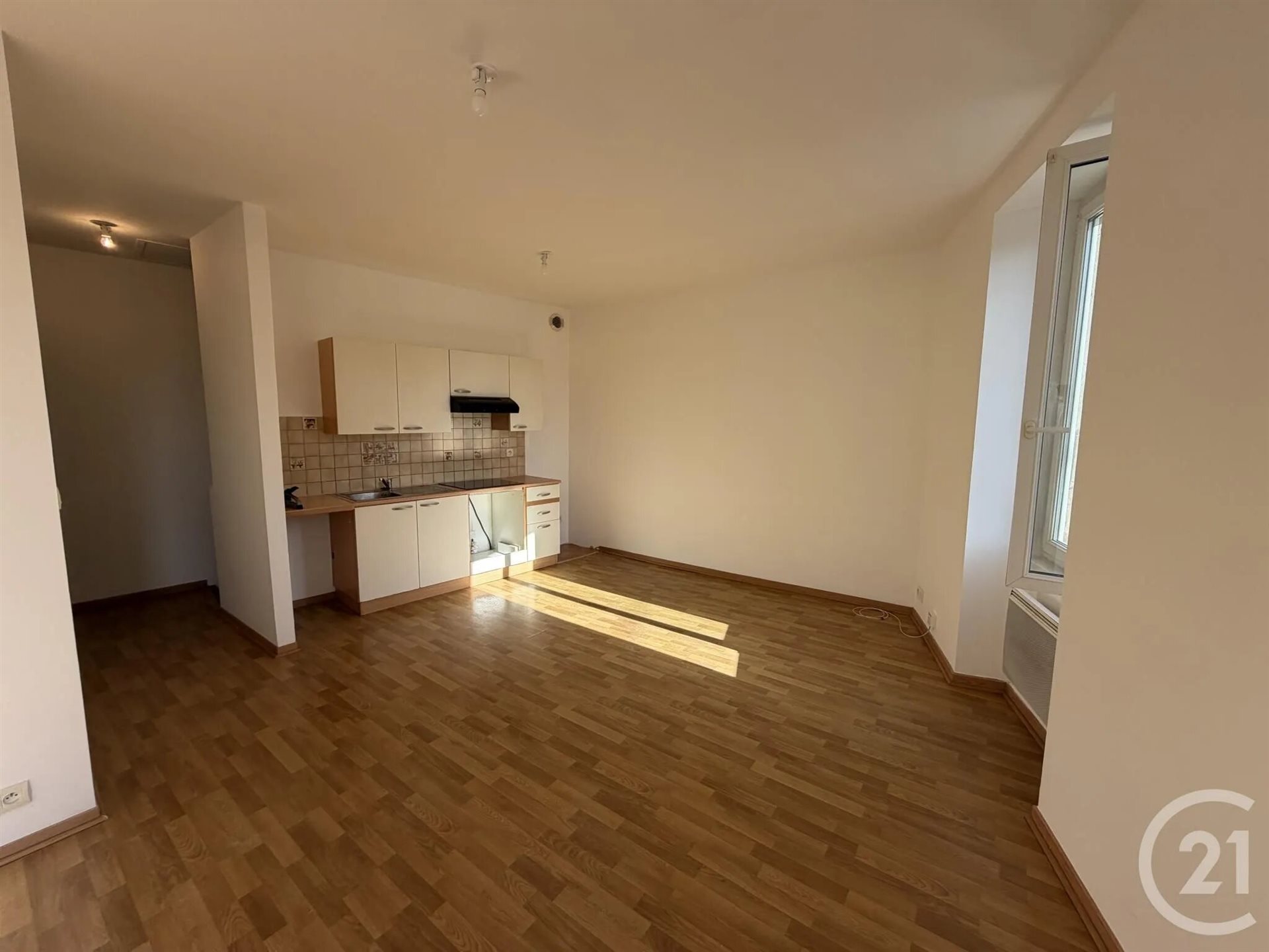 Maison à louer, 65m², Arthès