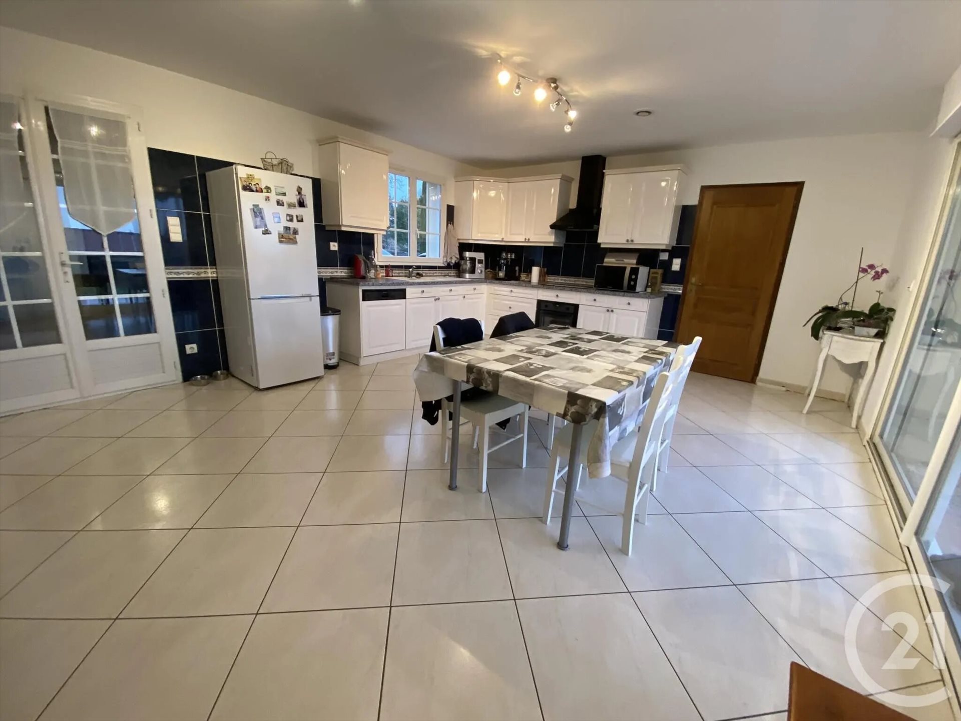 Maison à louer, 198m², Lescure-d'Albigeois