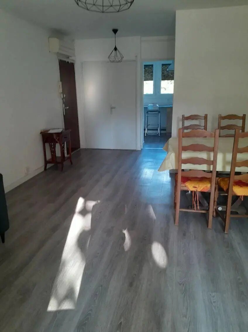 Appartement à louer, 63m², Arles