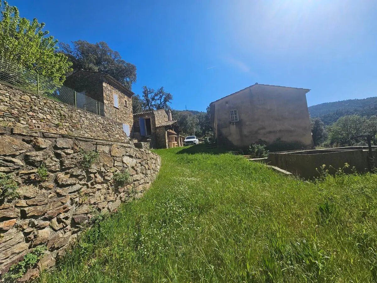Maison à vendre, 935m², La Garde-Freinet
