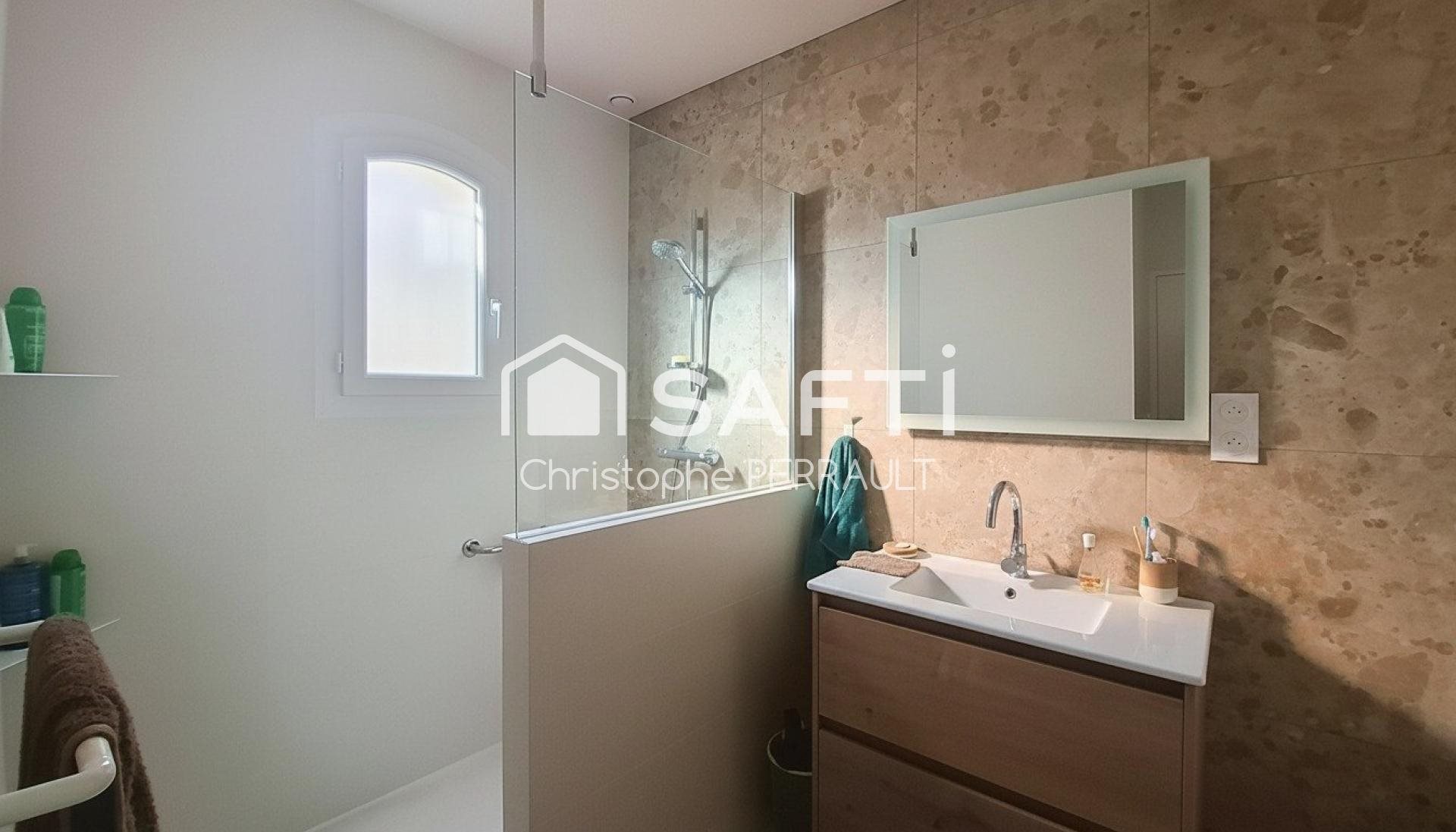 Maison à vendre, 145m², Saint-Laurent-sur-Sèvre