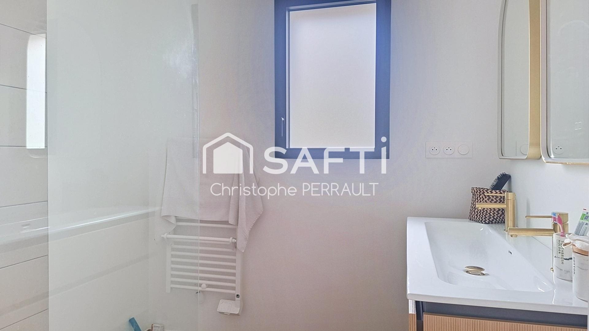Maison à vendre, 100m², Saint-Laurent-sur-Sèvre