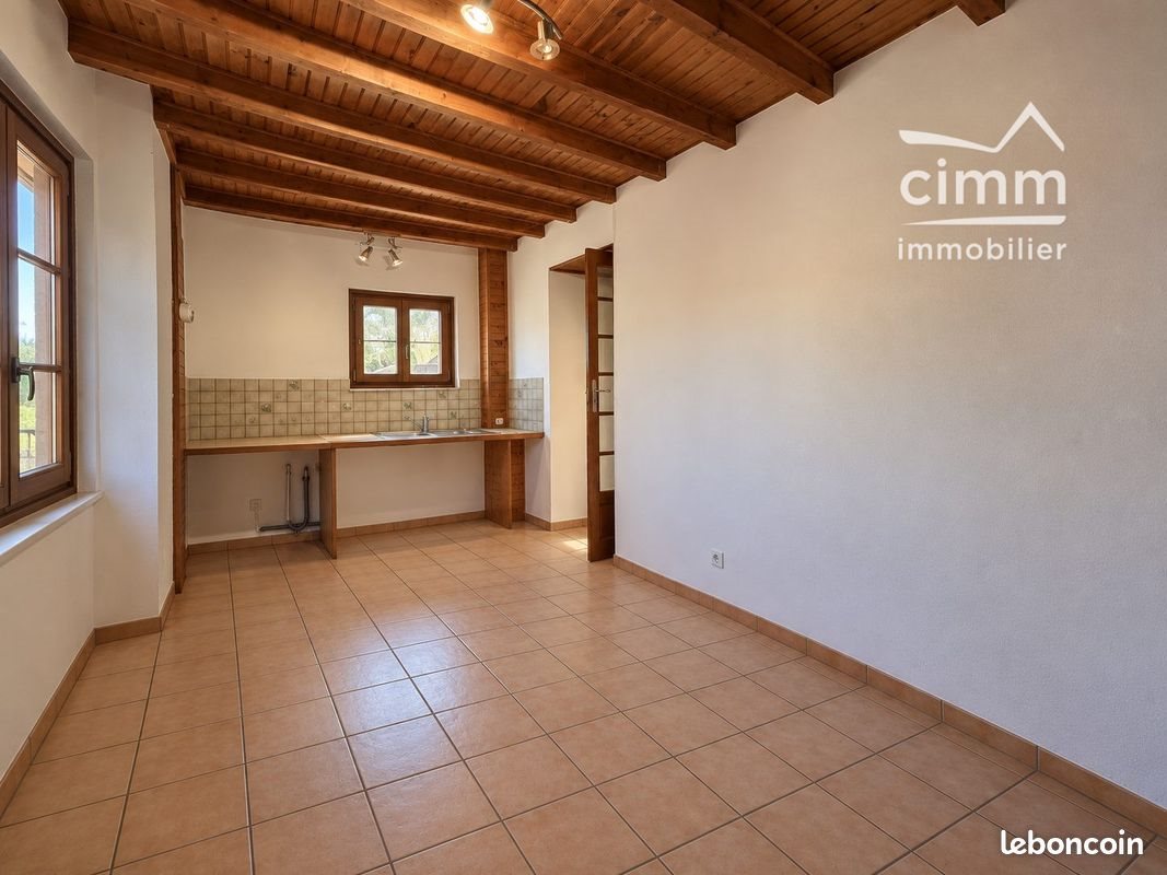 Appartement à louer, 64m², Roybon