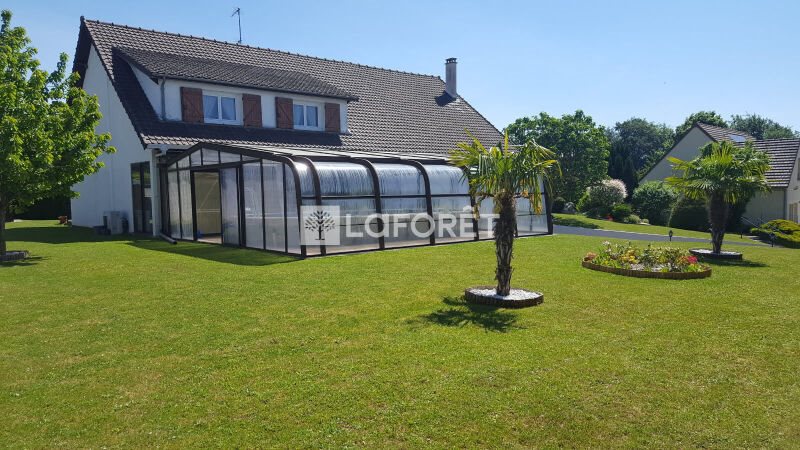 Maison à vendre, 323m², Ville-Saint-Jacques