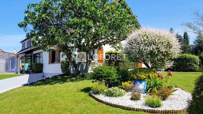 Maison à vendre, 323m², Ville-Saint-Jacques
