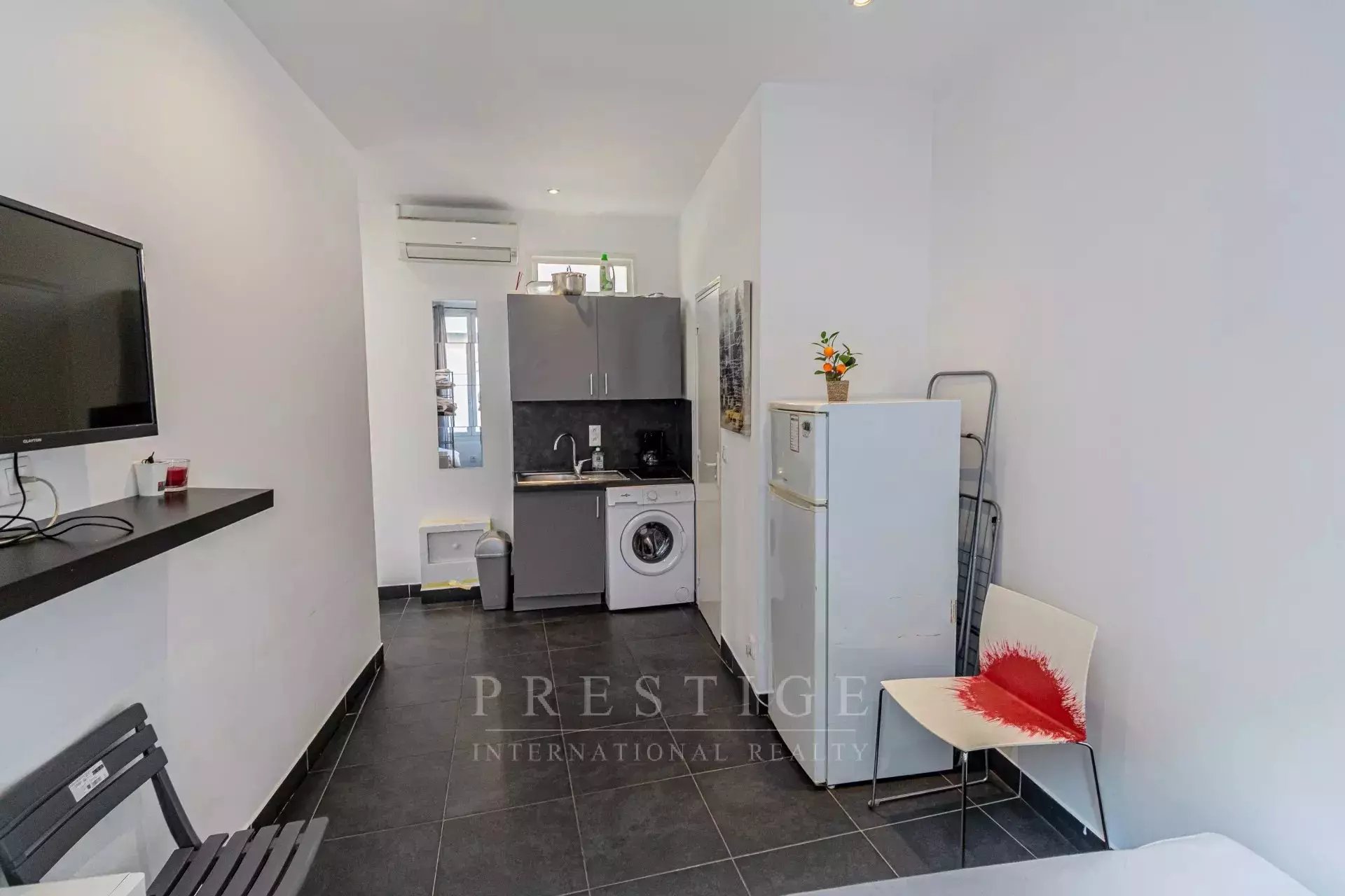 Appartement à louer, 18m², Antibes
