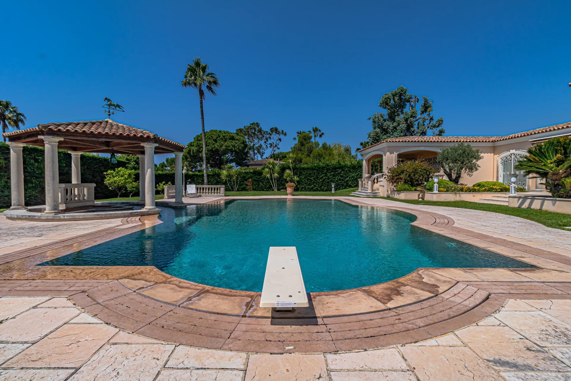 Maison à vendre, 347m², Antibes