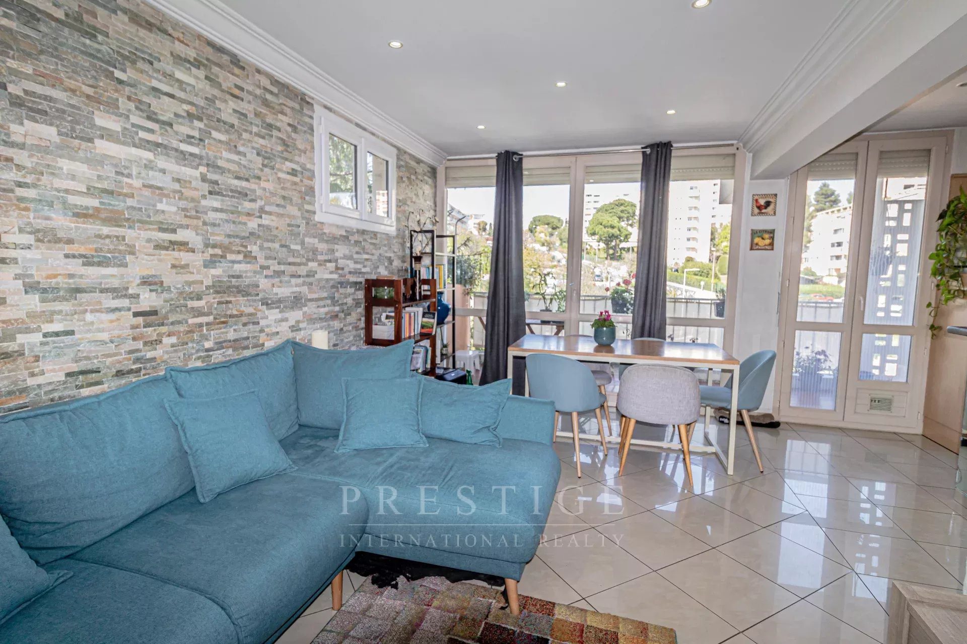 Appartement à louer, 55m², Antibes