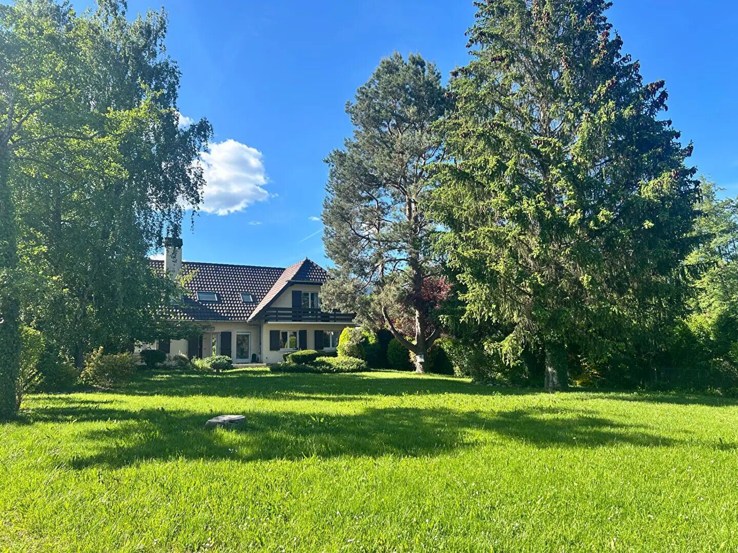 Maison à louer, 197m², Divonne-les-Bains