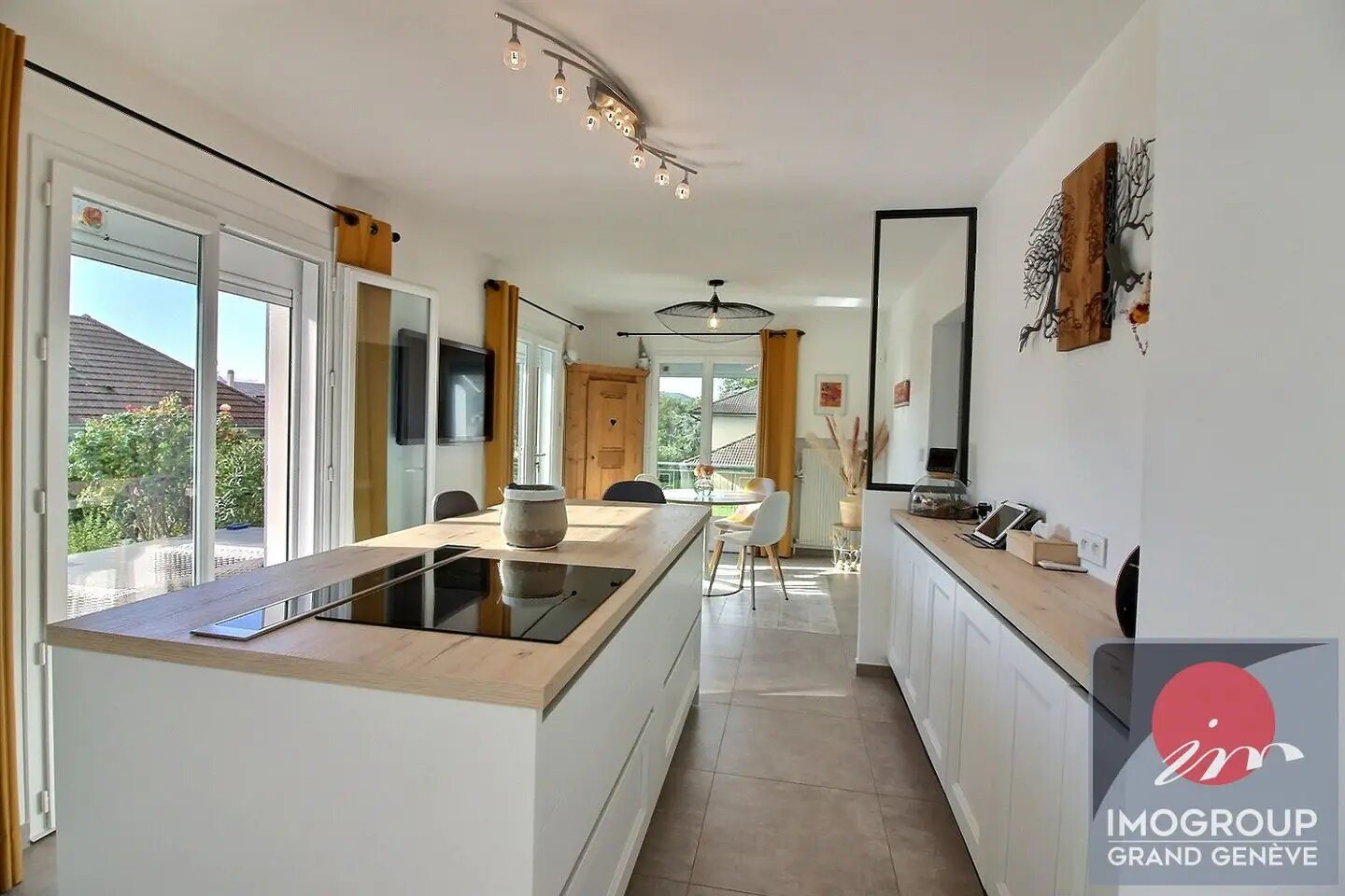 Maison à vendre, 223m², Divonne-les-Bains