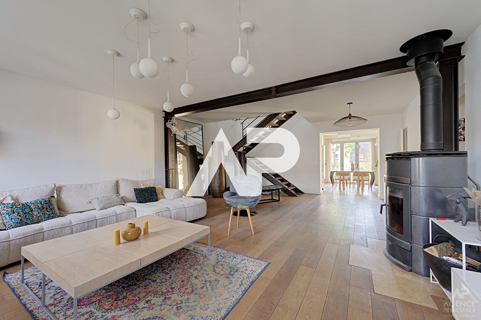 Maison à vendre, 274m², Suresnes