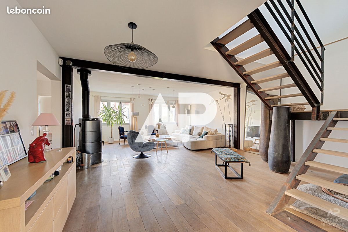 Maison à vendre, 274m², Suresnes